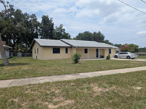 2nd image of 1521 Normandy Way