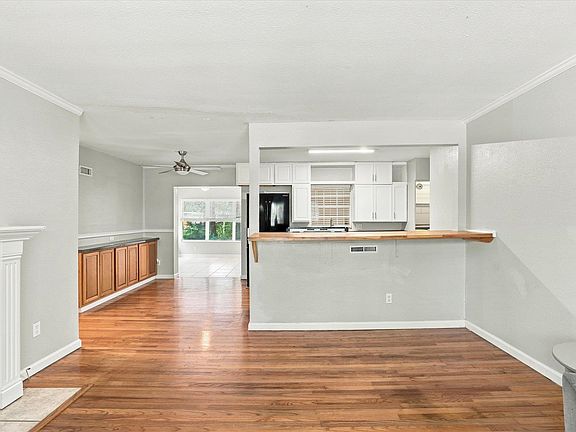 3rd image of 1816 Atkamire Dr