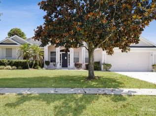 36536 Grand Island Oaks Cir, Grand Island, FL 32735