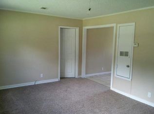 1001 N Holly St, Beebe, AR 72012