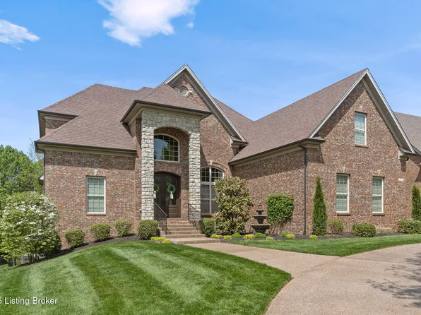 517 Locust Creek Blvd, Louisville, KY 40245