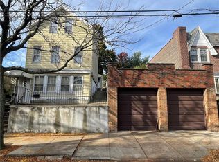 7022 72nd Pl, Ridgewood, NY 11385