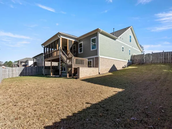 3087 Simms Lndg, Pelham, AL 35124
