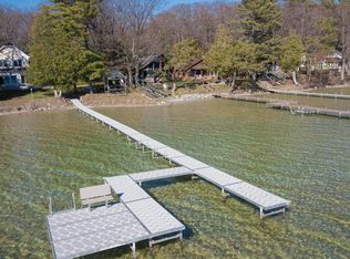 7753 Woodland Dr, Honor, MI 49640