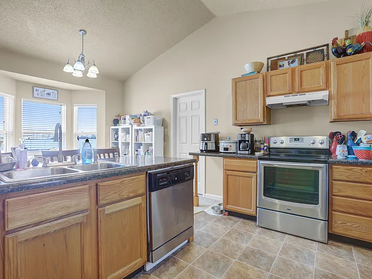 753 Forest Green Dr — Photo 10