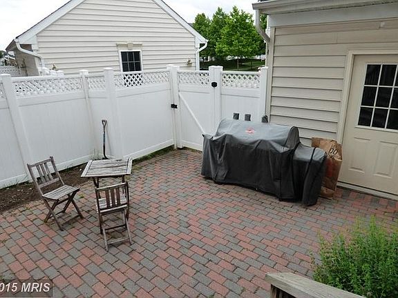 5th image of 42433 Greenside Dr