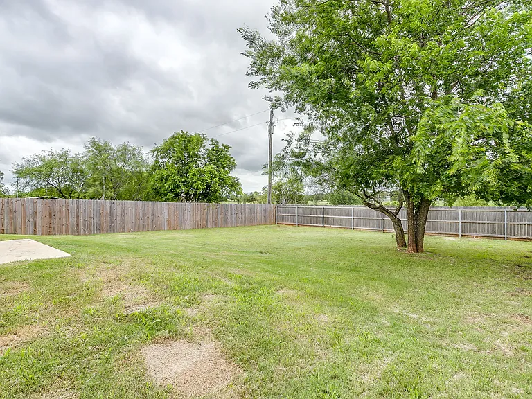 609 Mesquite Dr — Photo 31