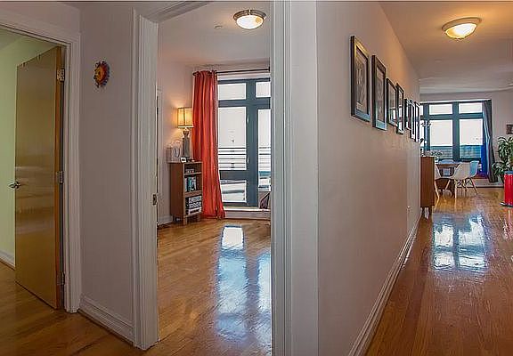 5th image of 35 Underhill Ave APT 6B