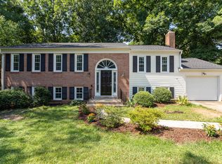 8110 Overton Ct, Springfield, VA 22153