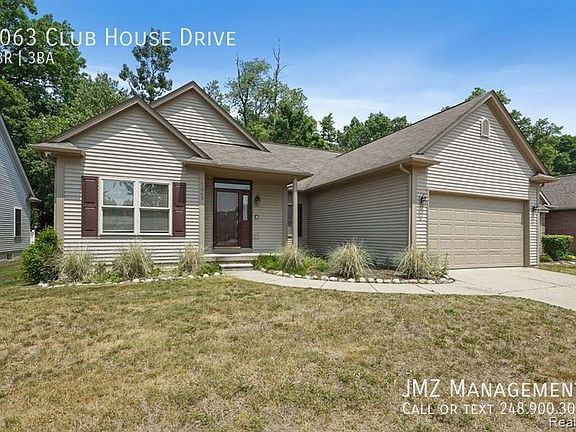 2nd image of 1063 Club House Dr