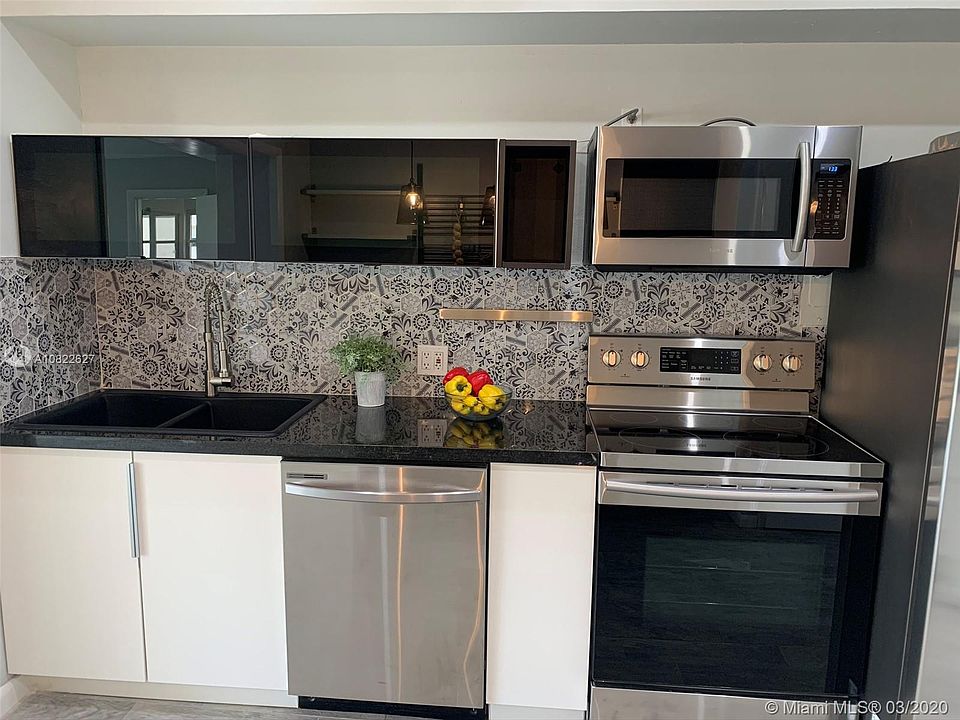 1st image of 2770 SW 25th St #1