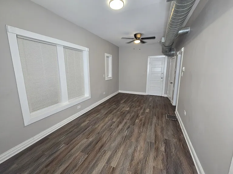 1437 S 49th Ct #1R — Photo 6