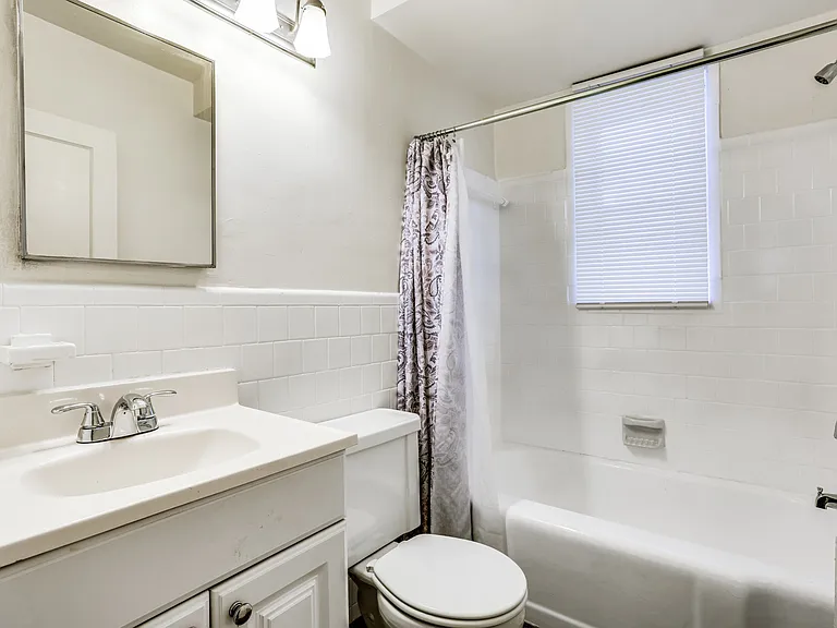 Bathroom- Falls Court
