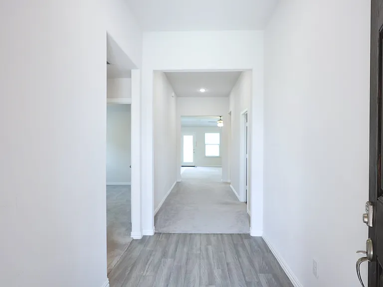 4012 Mockingbird Ln — Photo 3