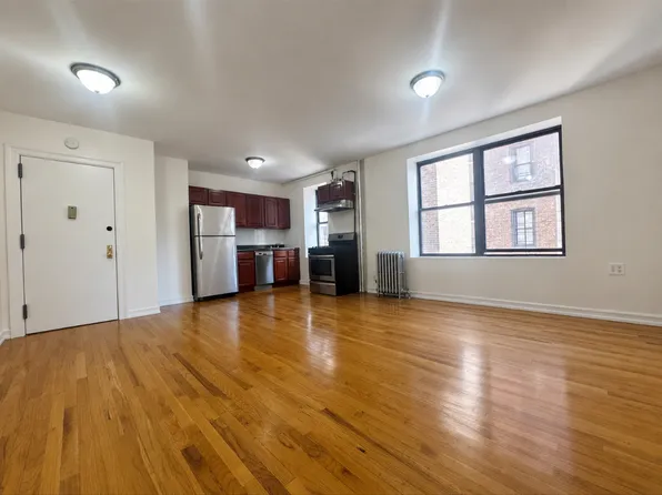 500 West 140th Street image 1 of 5