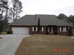 31 Pine Lake Rd, Tifton, GA 31793