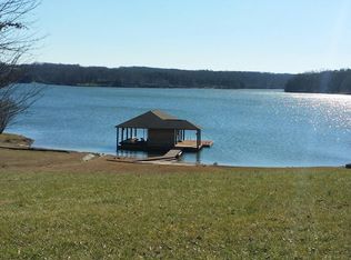 6 Burnt Chimney Rd, Wirtz, VA 24184