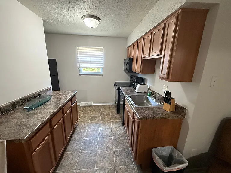 205 Wheaton Ct — Photo 7