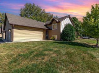 617 Belland Ave, Vadnais Heights, MN 55127