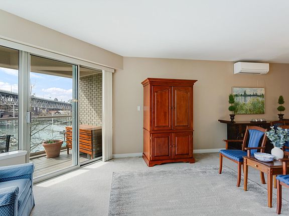 5th image of 1600 Hornby St #504