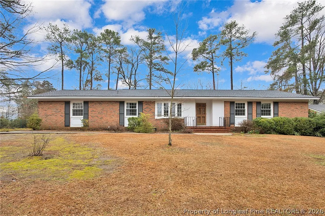 3 bed, 2.0 bath, 1580 sqft, $2,000 — Photo 1