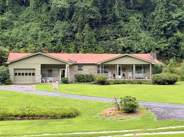 1105 Panther Creek Rd, Almond, NC 28702