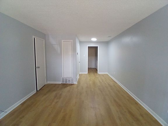 2nd image of 2789 Beverly Hills Rd #8