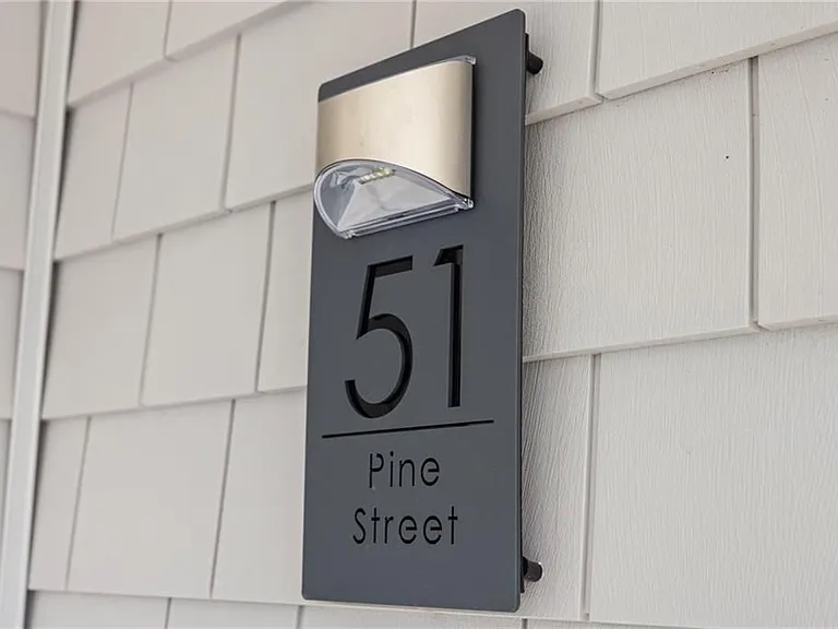 51 Pine St — Photo 39