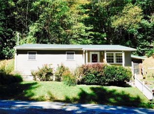 801 85th St, Marmet, WV 25315