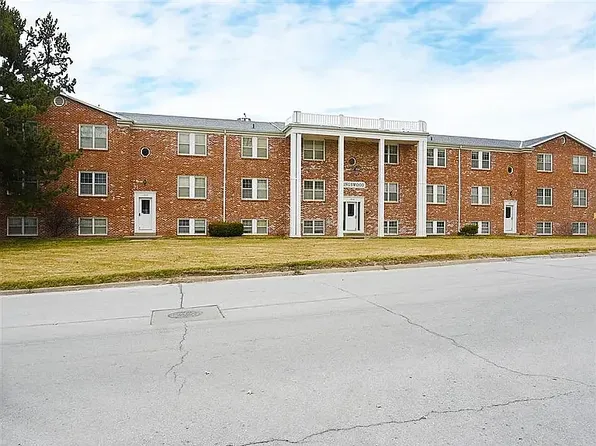 13302 Kingswood Dr, Omaha, NE 68144