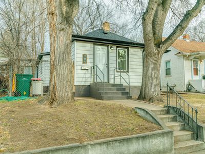 704 E F Ave #E, Bismarck, ND, 58501