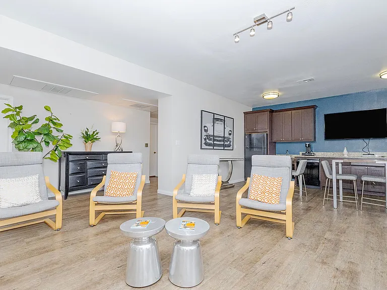 Haven Apartments — Photo 3