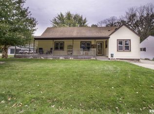 246 Ehrett St, Creve Coeur, IL 61610