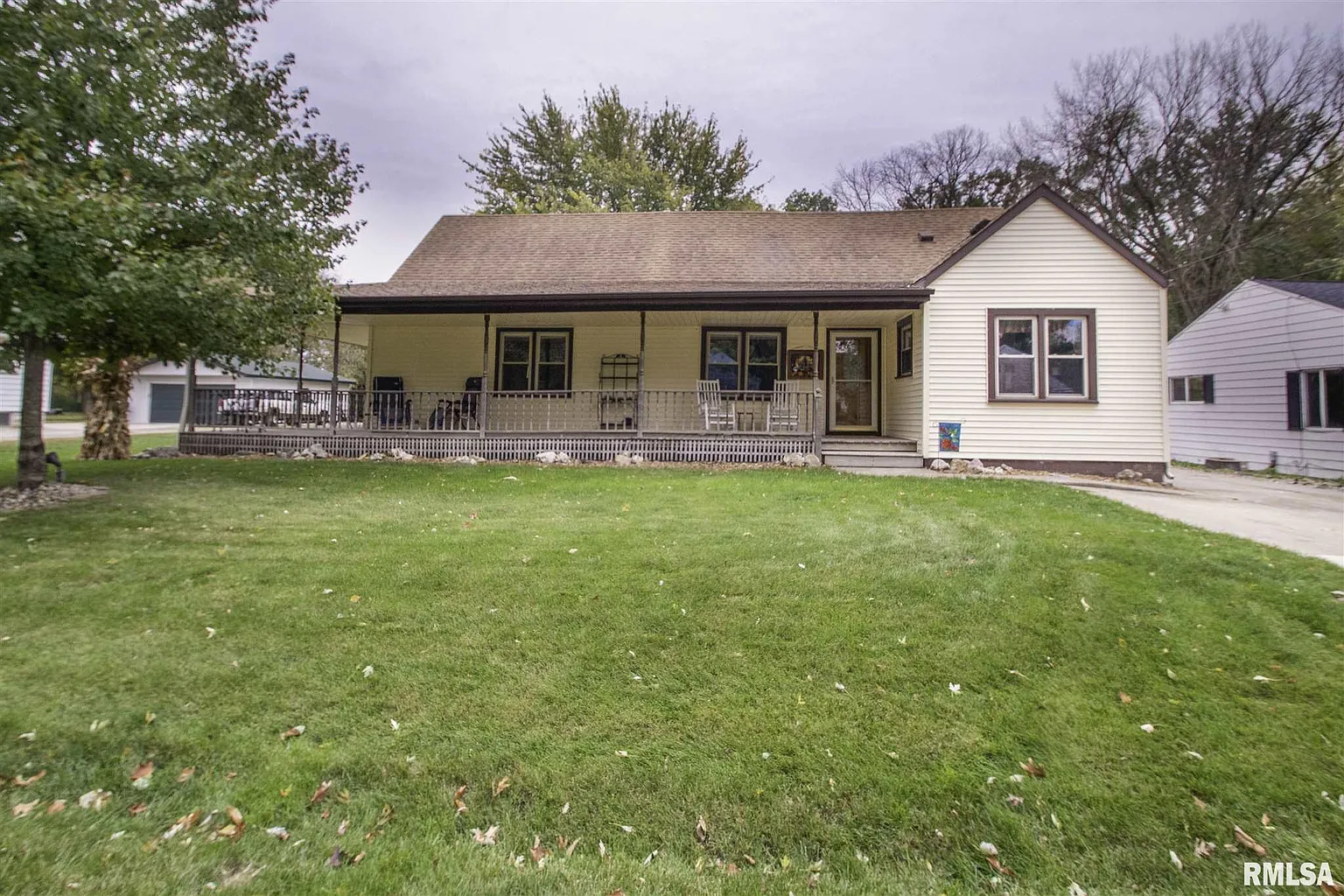 246 Ehrett St photo 1