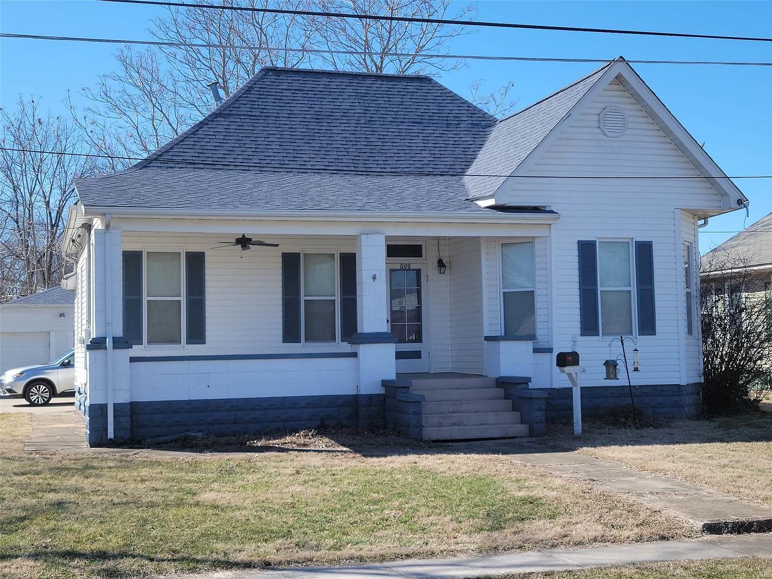 506 Front St, Pinckneyville, IL 62274 Zillow
