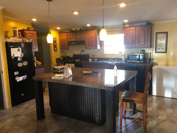 4th image of 9318 Sunset Dr
