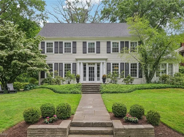 2215 Woodmere Dr, Cleveland Heights, OH 44106