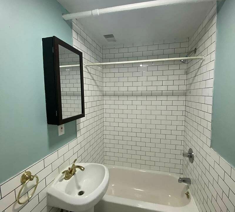 1st image of 2409 Grand Ave #1