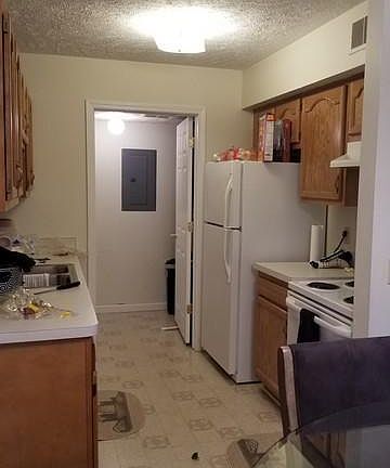 5th image of 322 Pere Marquette Dr APT 5