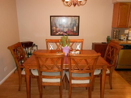 3rd image of 711 Tipperary Ct APT 1B