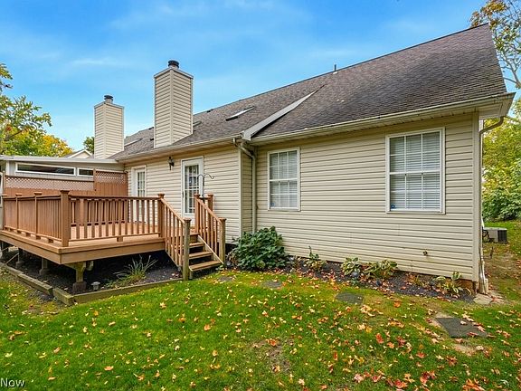 4th image of 7146 Maple St #B