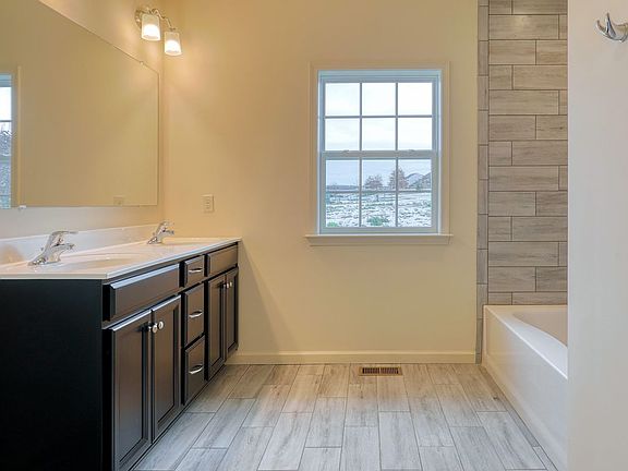 Standard Bath - Upgraded