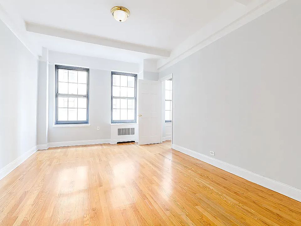 2nd image of 1 University Pl APT 5D