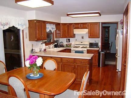 Kitchen and Eating Area