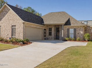 112 Serenity Ln, Pearl, MS 39208