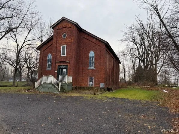 12338 Maple Ridge Rd, Medina, NY 14103