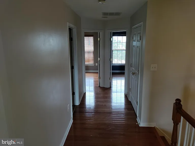 1202 Ellis Ave — Photo 5
