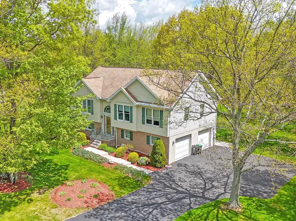 22 Lia Rd, Frackville, PA 17931