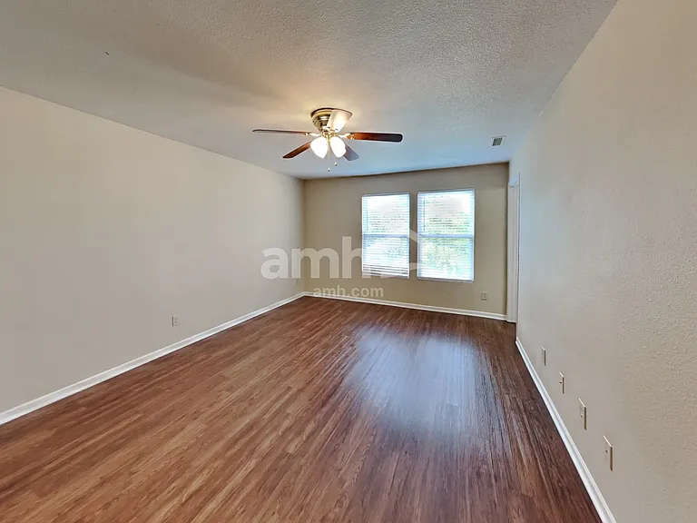 8465 Wanda Lake Dr — Photo 10