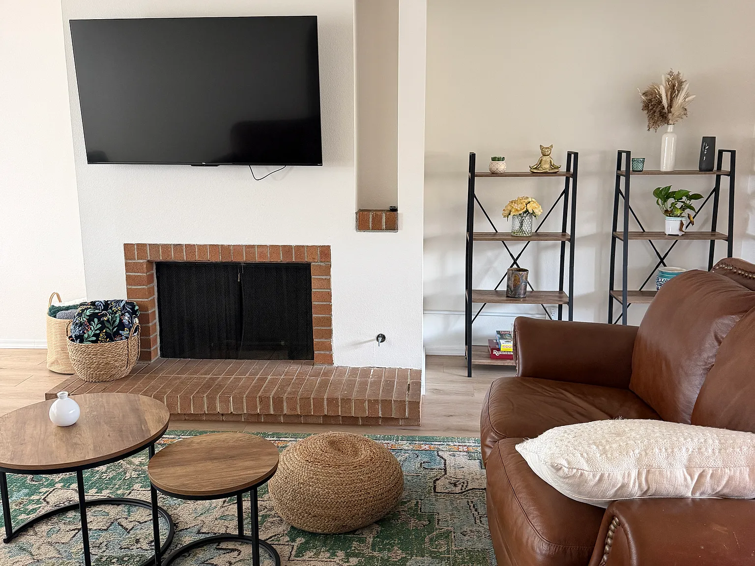 3 bed, 1712 sqft, $3,700 — Photo 1